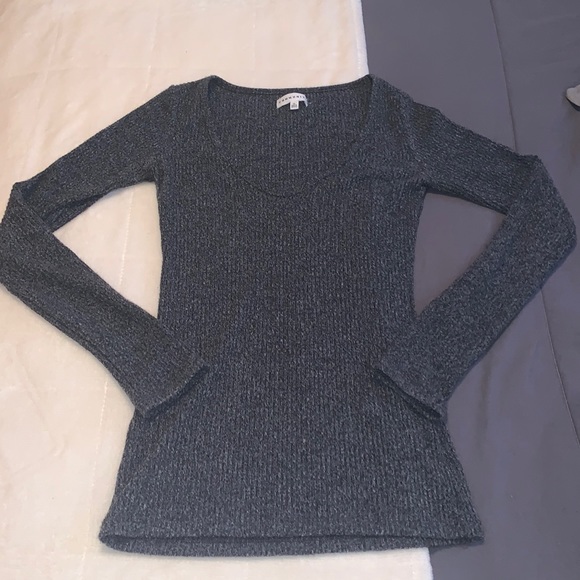Aritzia Tops - Aritzia tight long sleeve